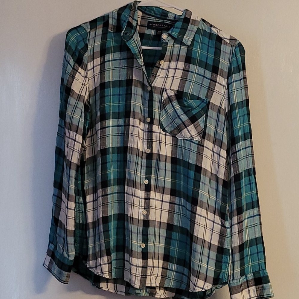 Aeropostale light plaid shirt